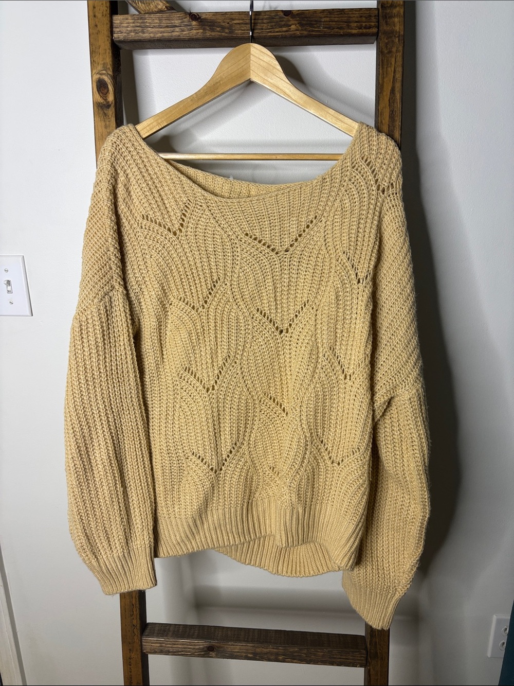 Cozy Cream Cable Knit Women's Sweater Size XL